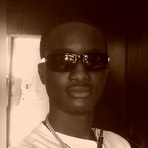kunle, online dating profile photo