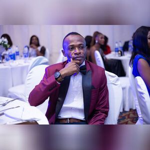 jomix, online dating profile photo