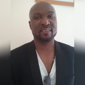 laparie, online dating profile photo