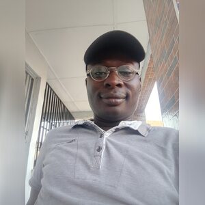 adeola2022, online dating profile photo