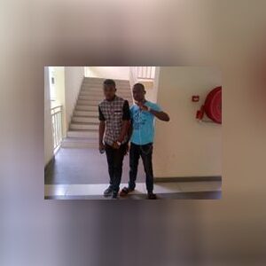 teewhyoo, online dating profile photo