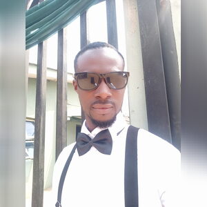 omobolaji, online dating profile photo