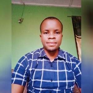 iadeseyi, online dating profile photo