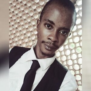 tayetomiwa, online dating profile photo