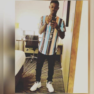 deley, online dating profile photo