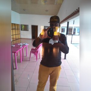 onyenze, online dating profile photo