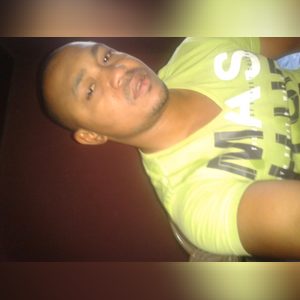 organiser, online dating profile photo