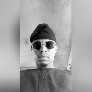 bolajibabs, online dating profile photo