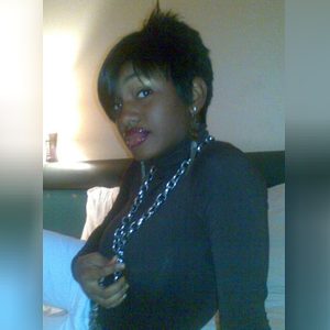 tosin95, online dating profile photo
