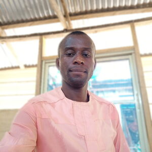 emma93, online dating profile photo