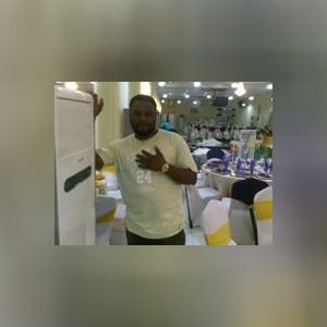 godwinos, online dating profile photo