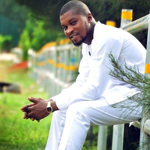 emmanuelay, online dating profile photo