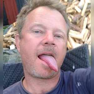 toiletslave2015, online dating profile photo