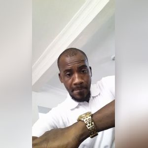 tobias411, online dating profile photo