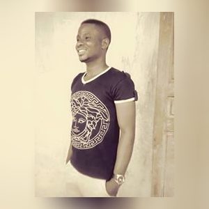 olasoyeh, online dating profile photo