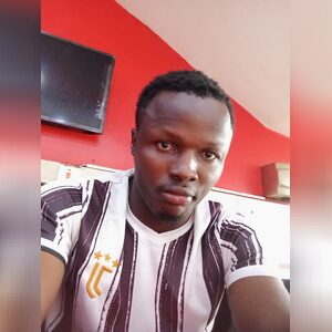 oluwalose, online dating profile photo