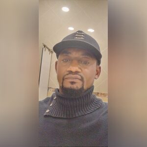 agbor4sure, online dating profile photo