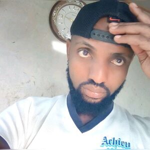 omoauntymi, online dating profile photo