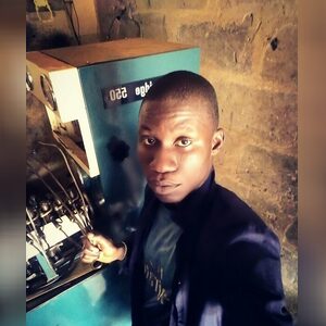 seun_knows, online dating profile photo
