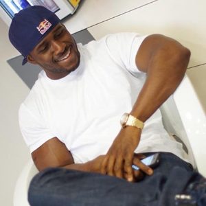 donric, online dating profile photo