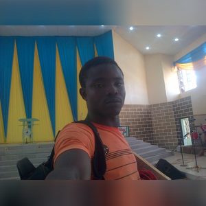 yomiolaniyi, online dating profile photo