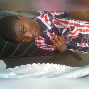 madugba, online dating profile photo