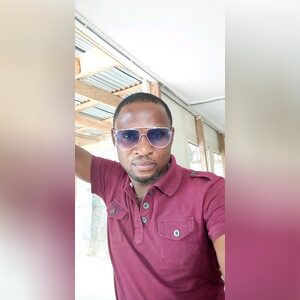 kestrel, online dating profile photo