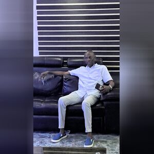 taiwofoloye, online dating profile photo