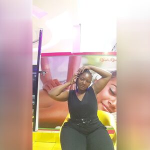 beckee222, online dating profile photo