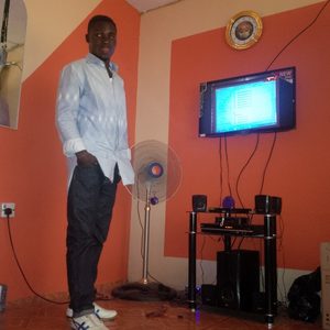 phorlarwe_richie101, online dating profile photo