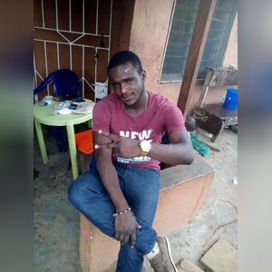 bidemi2494, online dating profile photo