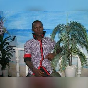 elijahlomo, online dating profile photo