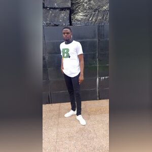 sirfemiisaac, online dating profile photo