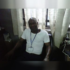 dami247, online dating profile photo