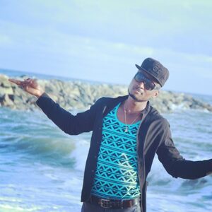 agbolade, online dating profile photo