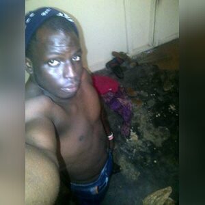 holuwajuwonlo, online dating profile photo