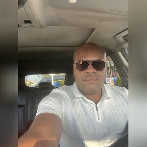 john2017, online dating profile photo