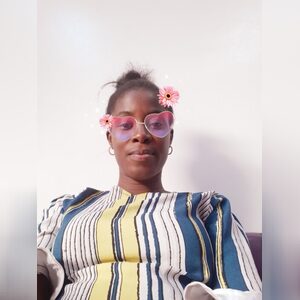 olushoye, online dating profile photo