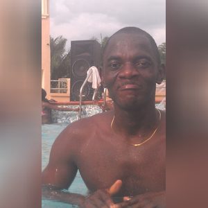 chukwueloke, online dating profile photo