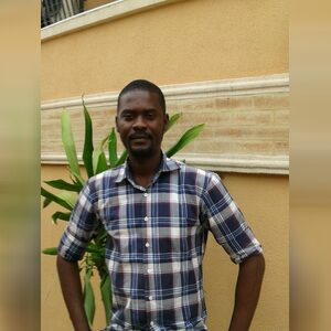 akinolaay, online dating profile photo