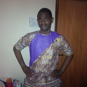 adesqua, online dating profile photo