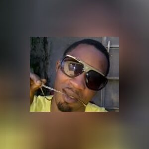 unique101, online dating profile photo