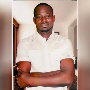 akabueze, online dating profile photo