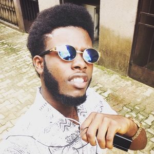 onyemefolu, online dating profile photo