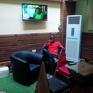 tjaylawal, online dating profile photo