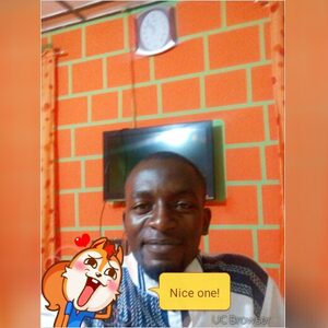 ayotosin35, online dating profile photo