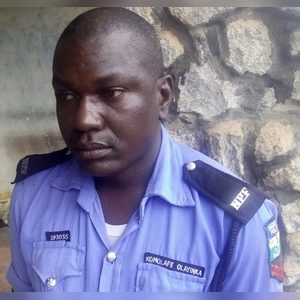 olayi, online dating profile photo