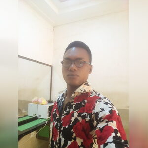 siyanbola, online dating profile photo