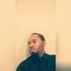 femiwealth, online dating profile photo