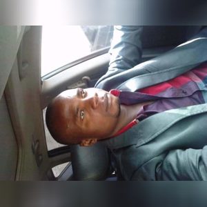 obatola, online dating profile photo